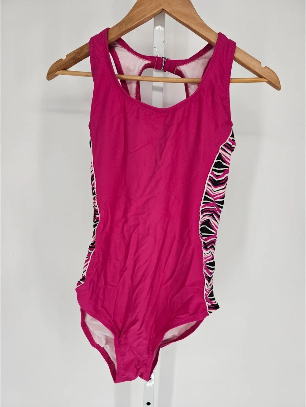 Catalina Womens Sz XL (16-18) One Piece Swimsuit Bright Pink Athletic Cut